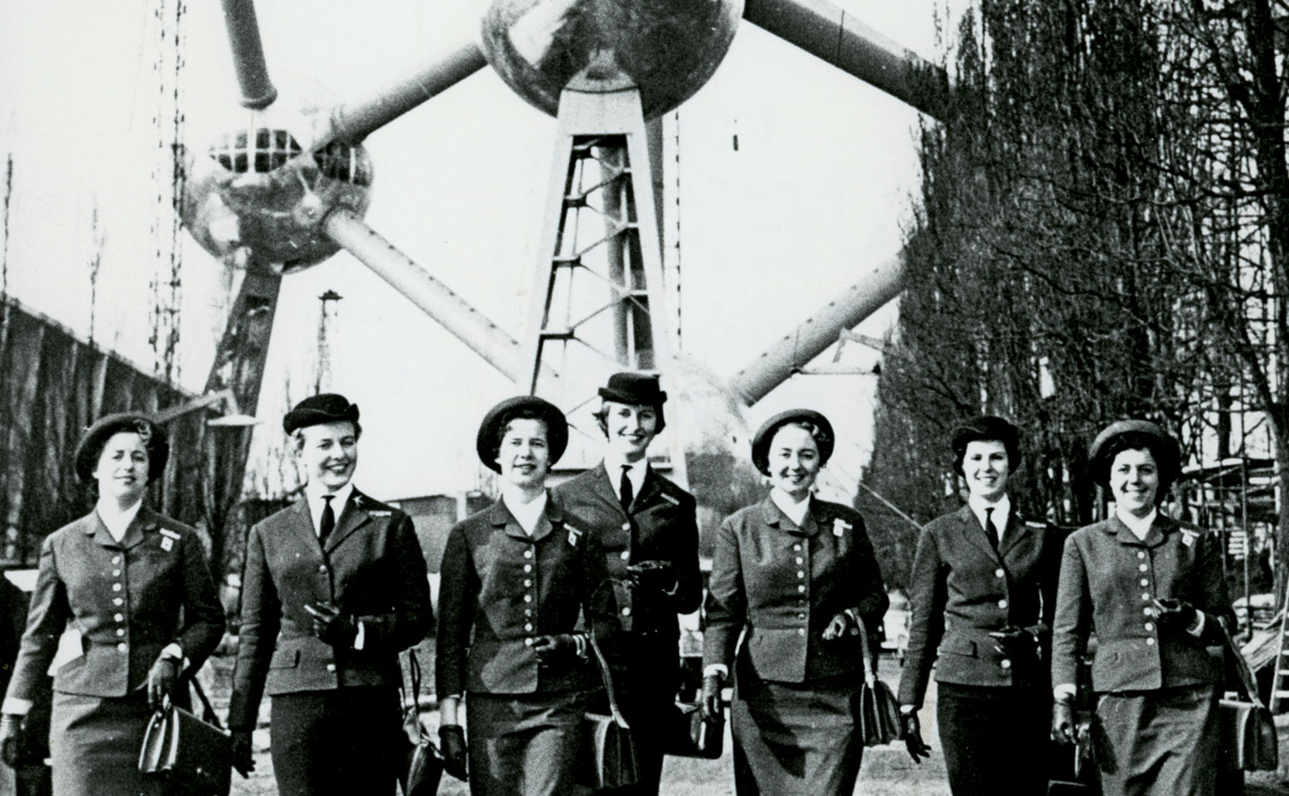 Air-Hostesses-Atomium-World-Fair-1958